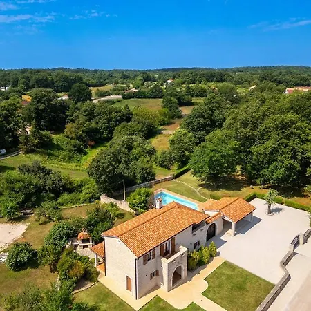 Catarina By Istrialux וילה