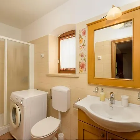 Catarina By Istrialux