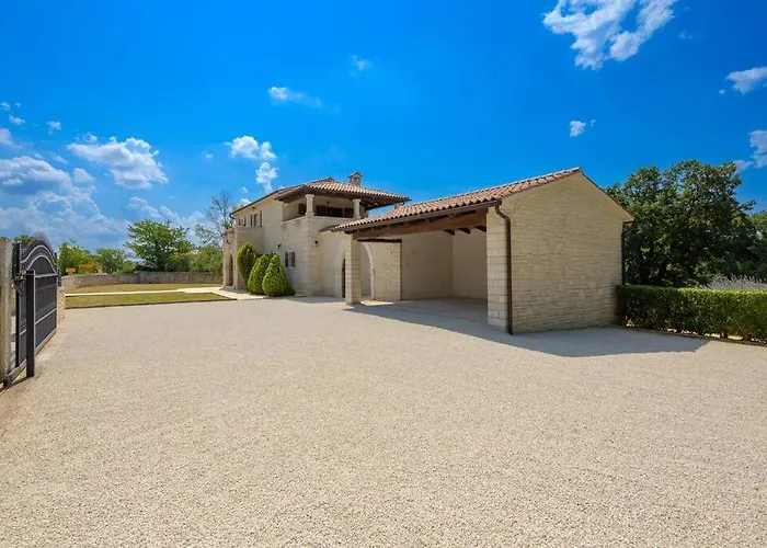 Catarina By Istrialux * Kringa