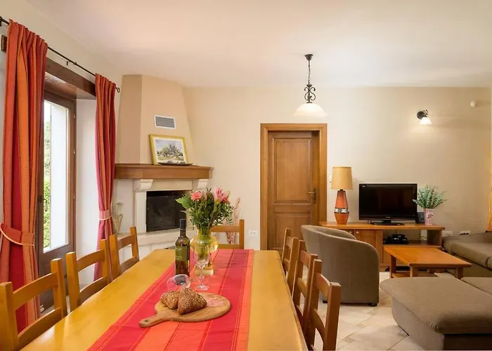 Catarina By Istrialux * Kringa