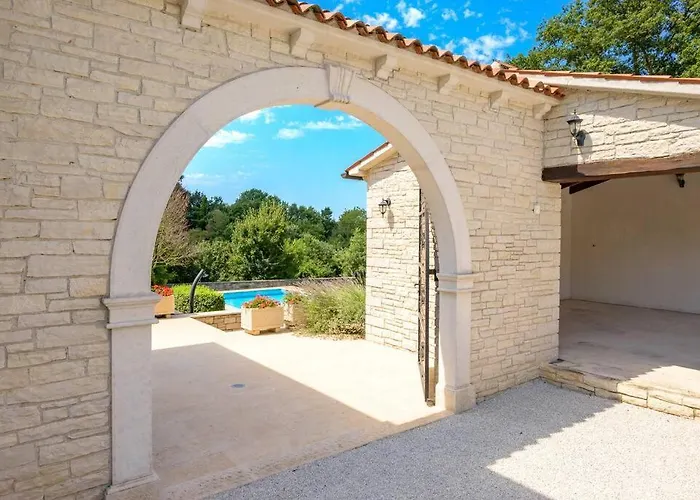 Catarina By Istrialux