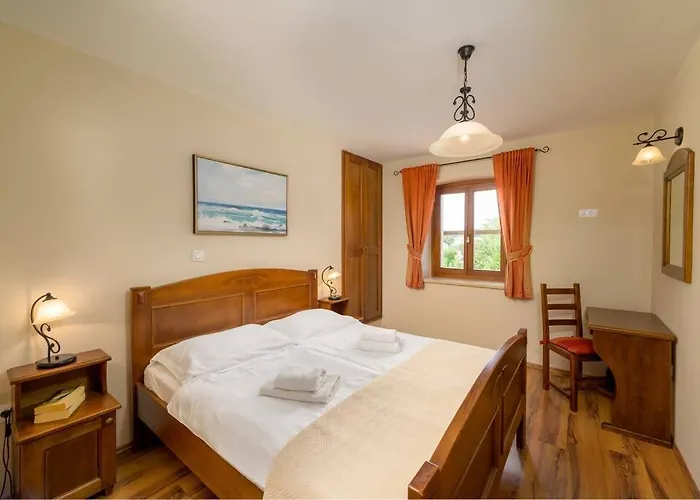 Catarina By Istrialux * Kringa